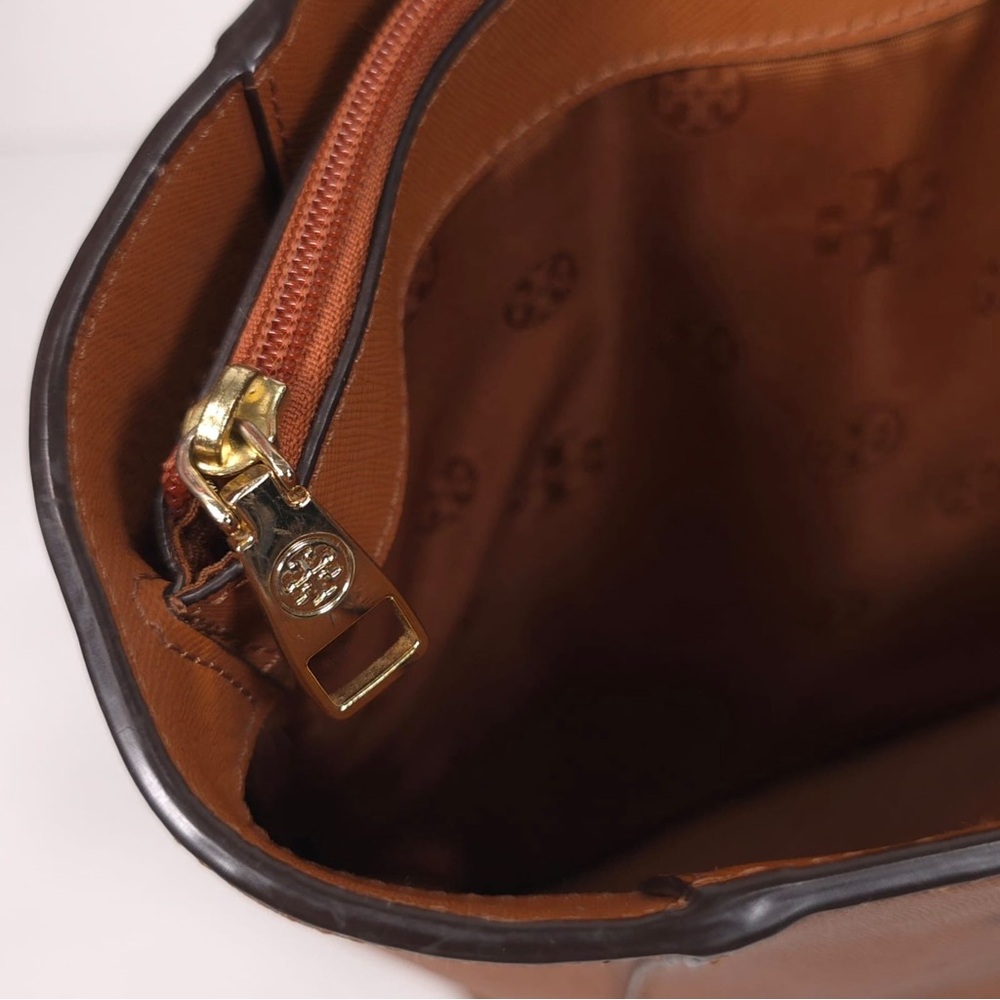 TORY BURCH Brown Leather Large York Buckle Tote‎ - Picture 12 of 15